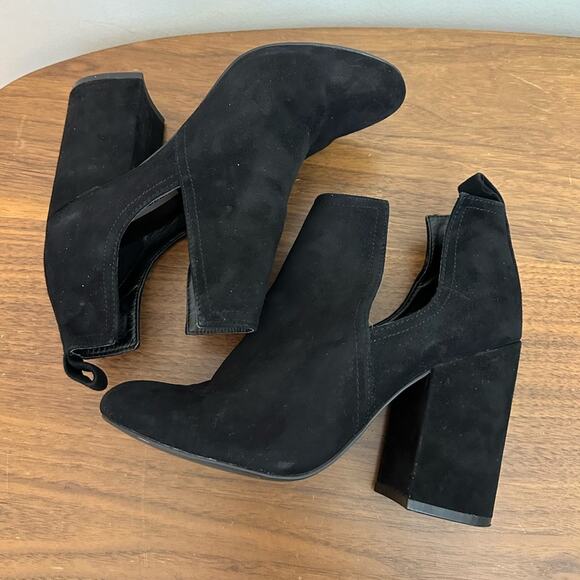 Steve Madden Black Block Heeled Short Booties Womens Size 7 - Picture 6 of 9